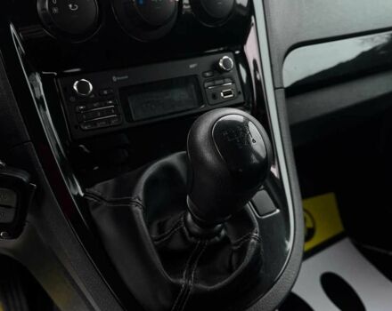 Сірий Мерседес Ц-Клас, об'ємом двигуна 1.5 л та пробігом 156 тис. км за 10999 $, фото 12 на Automoto.ua