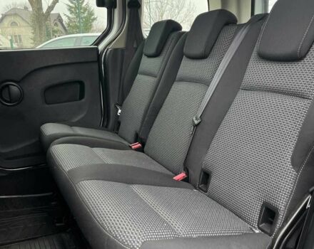 Сірий Мерседес Ц-Клас, об'ємом двигуна 1.5 л та пробігом 156 тис. км за 10999 $, фото 17 на Automoto.ua