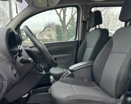 Сірий Мерседес Ц-Клас, об'ємом двигуна 1.5 л та пробігом 156 тис. км за 10999 $, фото 8 на Automoto.ua