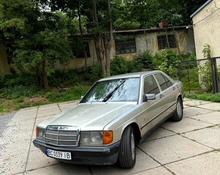 Сірий Мерседес Ц-Клас, об'ємом двигуна 2 л та пробігом 300 тис. км за 1300 $, фото 7 на Automoto.ua