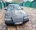 Серый Мерседес Ц-Класс, объемом двигателя 1.8 л и пробегом 500 тыс. км за 1900 $, фото 18 на Automoto.ua