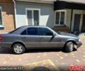 Серый Мерседес Ц-Класс, объемом двигателя 2.2 л и пробегом 400 тыс. км за 1850 $, фото 1 на Automoto.ua