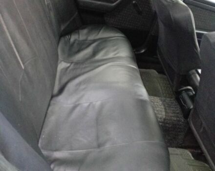 Серый Мерседес Ц-Класс, объемом двигателя 1.8 л и пробегом 500 тыс. км за 1900 $, фото 9 на Automoto.ua