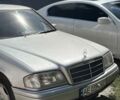 Мерседес Ц-Класс 1993 в Днепре (Днепропетровске) на Automoto.ua Серый Мерседес Ц-Класс, объемом двигателя 2 л и пробегом 200 тыс. км за 2454 $, фото 5 на Automoto.ua