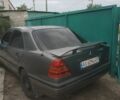 Сірий Мерседес Ц-Клас, об'ємом двигуна 1.8 л та пробігом 480 тис. км за 2400 $, фото 1 на Automoto.ua