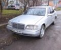 Серый Мерседес Ц-Класс, объемом двигателя 1.8 л и пробегом 400 тыс. км за 2200 $, фото 1 на Automoto.ua