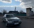 Серый Мерседес Ц-Класс, объемом двигателя 2.2 л и пробегом 350 тыс. км за 2700 $, фото 1 на Automoto.ua