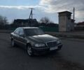 Серый Мерседес Ц-Класс, объемом двигателя 2.2 л и пробегом 350 тыс. км за 2700 $, фото 1 на Automoto.ua