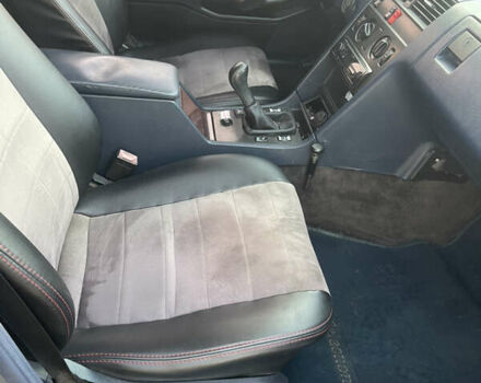 Серый Мерседес Ц-Класс, объемом двигателя 1.8 л и пробегом 400 тыс. км за 2100 $, фото 19 на Automoto.ua