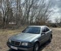 Сірий Мерседес Ц-Клас, об'ємом двигуна 1.8 л та пробігом 377 тис. км за 1850 $, фото 1 на Automoto.ua