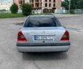 Сірий Мерседес Ц-Клас, об'ємом двигуна 1.8 л та пробігом 600 тис. км за 1950 $, фото 6 на Automoto.ua