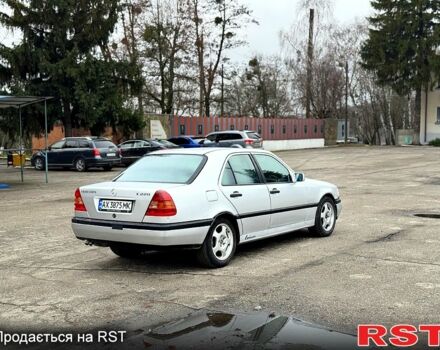 Сірий Мерседес Ц-Клас, об'ємом двигуна 2.2 л та пробігом 300 тис. км за 1999 $, фото 3 на Automoto.ua