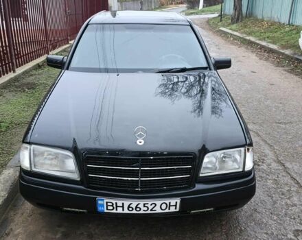 Сірий Мерседес Ц-Клас, об'ємом двигуна 1.8 л та пробігом 230 тис. км за 1600 $, фото 1 на Automoto.ua