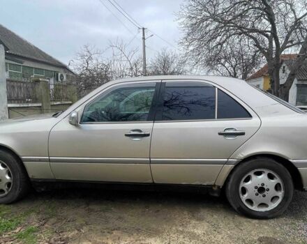 Сірий Мерседес Ц-Клас, об'ємом двигуна 1.8 л та пробігом 3 тис. км за 800 $, фото 3 на Automoto.ua