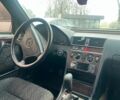 Сірий Мерседес Ц-Клас, об'ємом двигуна 1.8 л та пробігом 400 тис. км за 1450 $, фото 4 на Automoto.ua