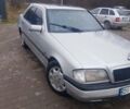 Серый Мерседес Ц-Класс, объемом двигателя 1.8 л и пробегом 590 тыс. км за 1450 $, фото 10 на Automoto.ua