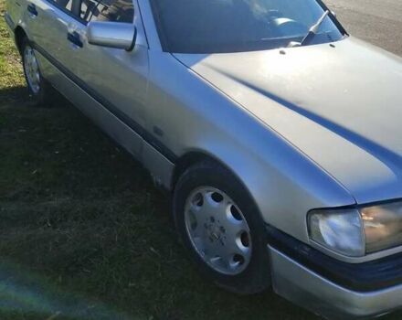 Сірий Мерседес Ц-Клас, об'ємом двигуна 1.8 л та пробігом 612 тис. км за 1800 $, фото 3 на Automoto.ua