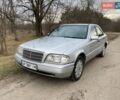 Сірий Мерседес Ц-Клас, об'ємом двигуна 2.2 л та пробігом 328 тис. км за 3600 $, фото 1 на Automoto.ua