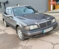 Сірий Мерседес Ц-Клас, об'ємом двигуна 1.8 л та пробігом 530 тис. км за 2000 $, фото 1 на Automoto.ua