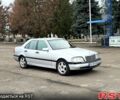 Сірий Мерседес Ц-Клас, об'ємом двигуна 2.2 л та пробігом 300 тис. км за 1999 $, фото 2 на Automoto.ua