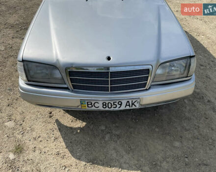 Мерседес Ц-Класс 1996 в Долине на Automoto.ua Серый Мерседес Ц-Класс, объемом двигателя 1.8 л и пробегом 237 тыс. км за 2000 $, фото 6 на Automoto.ua