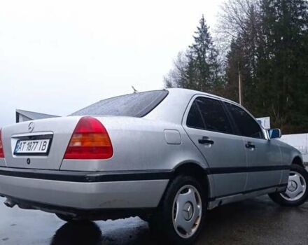 Мерседес Ц-Клас 1996 у Івано-Франківську на Automoto.ua Сірий Мерседес Ц-Клас, об'ємом двигуна 1.8 л та пробігом 300 тис. км за 2300 $, фото 4 на Automoto.ua
