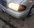 Серый Мерседес Ц-Класс, объемом двигателя 1.8 л и пробегом 300 тыс. км за 1950 $, фото 1 на Automoto.ua