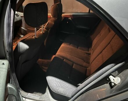 Сірий Мерседес Ц-Клас, об'ємом двигуна 1.8 л та пробігом 240 тис. км за 1350 $, фото 12 на Automoto.ua