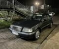 Сірий Мерседес Ц-Клас, об'ємом двигуна 1.8 л та пробігом 240 тис. км за 1350 $, фото 5 на Automoto.ua