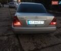 Серый Мерседес Ц-Класс, объемом двигателя 1.8 л и пробегом 300 тыс. км за 1950 $, фото 5 на Automoto.ua