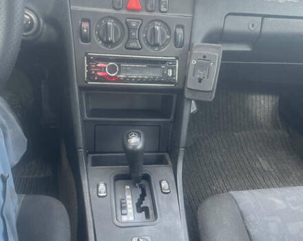 Мерседес Ц-Класс 1996 в Долине на Automoto.ua Серый Мерседес Ц-Класс, объемом двигателя 1.8 л и пробегом 237 тыс. км за 2000 $, фото 12 на Automoto.ua