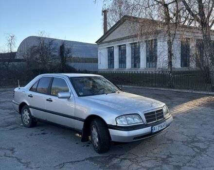 Сірий Мерседес Ц-Клас, об'ємом двигуна 2.2 л та пробігом 360 тис. км за 2500 $, фото 2 на Automoto.ua