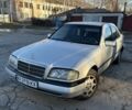 Сірий Мерседес Ц-Клас, об'ємом двигуна 2.2 л та пробігом 360 тис. км за 2500 $, фото 6 на Automoto.ua