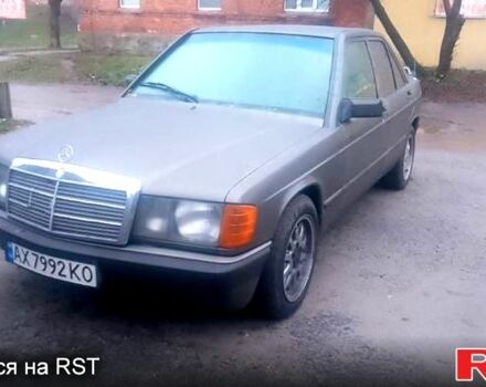 Серый Мерседес Ц-Класс, объемом двигателя 2 л и пробегом 460 тыс. км за 2000 $, фото 3 на Automoto.ua