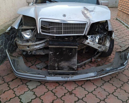 Серый Мерседес Ц-Класс, объемом двигателя 1.8 л и пробегом 250 тыс. км за 950 $, фото 1 на Automoto.ua