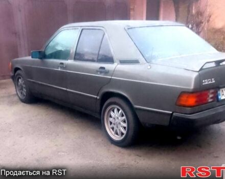 Серый Мерседес Ц-Класс, объемом двигателя 2 л и пробегом 460 тыс. км за 2000 $, фото 1 на Automoto.ua