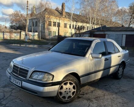 Сірий Мерседес Ц-Клас, об'ємом двигуна 2.2 л та пробігом 360 тис. км за 2500 $, фото 7 на Automoto.ua