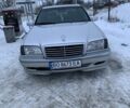 Сірий Мерседес Ц-Клас, об'ємом двигуна 1.8 л та пробігом 428 тис. км за 2100 $, фото 1 на Automoto.ua