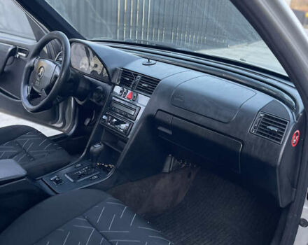 Сірий Мерседес Ц-Клас, об'ємом двигуна 2.8 л та пробігом 279 тис. км за 1999 $, фото 39 на Automoto.ua