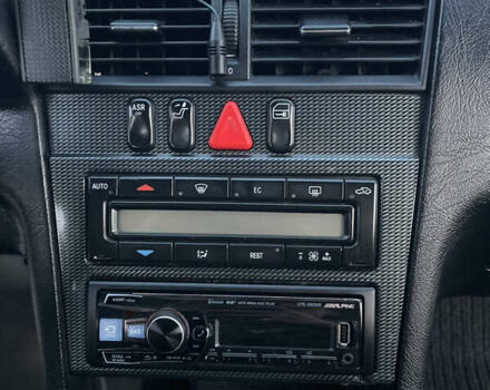 Сірий Мерседес Ц-Клас, об'ємом двигуна 2.8 л та пробігом 279 тис. км за 1999 $, фото 36 на Automoto.ua