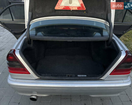 Сірий Мерседес Ц-Клас, об'ємом двигуна 2.8 л та пробігом 279 тис. км за 1999 $, фото 37 на Automoto.ua