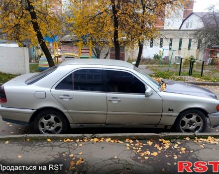 Сірий Мерседес Ц-Клас, об'ємом двигуна 2.8 л та пробігом 480 тис. км за 3315 $, фото 4 на Automoto.ua