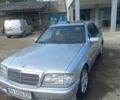 Сірий Мерседес Ц-Клас, об'ємом двигуна 2 л та пробігом 710 тис. км за 2400 $, фото 1 на Automoto.ua