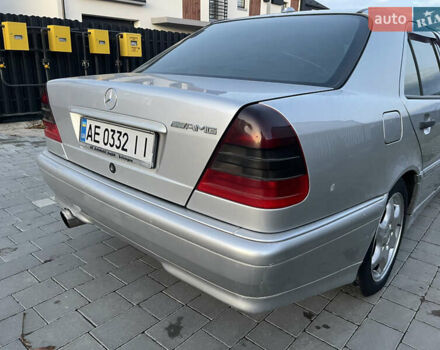 Сірий Мерседес Ц-Клас, об'ємом двигуна 2.8 л та пробігом 279 тис. км за 1999 $, фото 19 на Automoto.ua