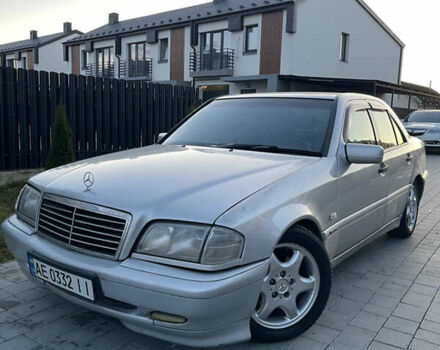 Сірий Мерседес Ц-Клас, об'ємом двигуна 2.8 л та пробігом 279 тис. км за 1999 $, фото 16 на Automoto.ua