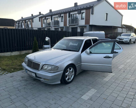 Сірий Мерседес Ц-Клас, об'ємом двигуна 2.8 л та пробігом 279 тис. км за 1999 $, фото 41 на Automoto.ua