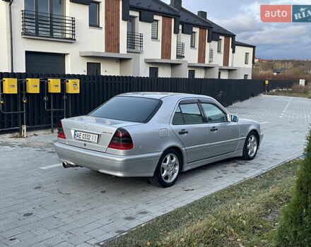Сірий Мерседес Ц-Клас, об'ємом двигуна 2.8 л та пробігом 279 тис. км за 1999 $, фото 11 на Automoto.ua