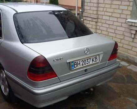 Серый Мерседес Ц-Класс, объемом двигателя 1.8 л и пробегом 50 тыс. км за 3550 $, фото 3 на Automoto.ua