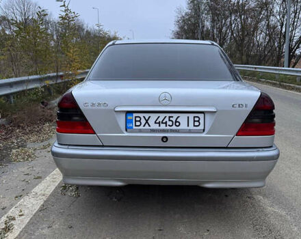 Сірий Мерседес Ц-Клас, об'ємом двигуна 2.2 л та пробігом 278 тис. км за 4800 $, фото 1 на Automoto.ua
