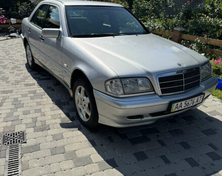 Сірий Мерседес Ц-Клас, об'ємом двигуна 2 л та пробігом 341 тис. км за 3900 $, фото 5 на Automoto.ua